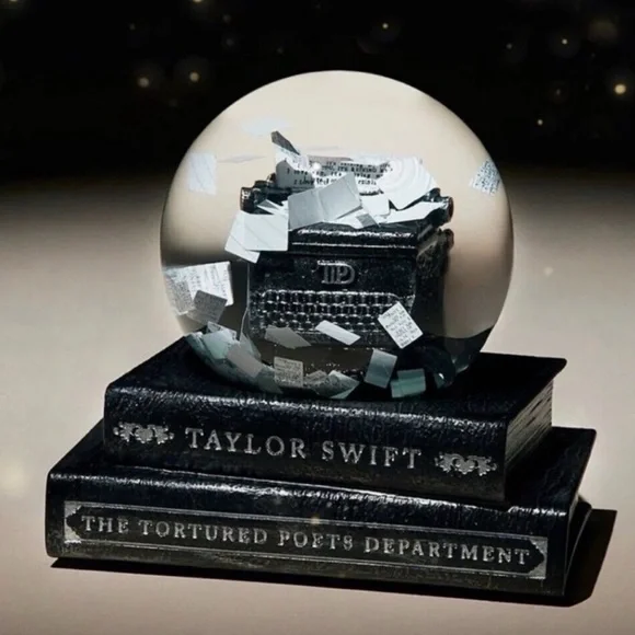 Taylor Swift TTPD Snow Globe - Picture 1 of 1